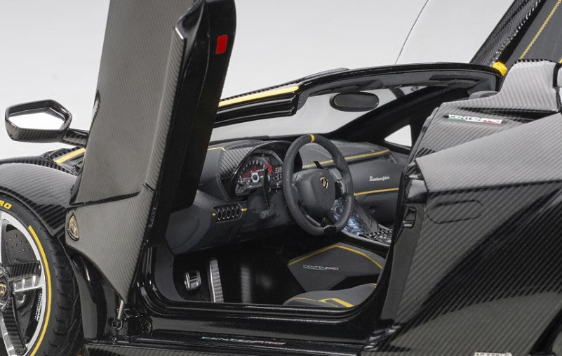 79119 AUTOart 1:18 Lamborghini Centenario Roadster Carbon Black / Yellow Accent