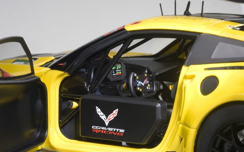 81605 AUTOart 1:18 CHEVROLET Corvette C7.R 2016 #63 (Le Mans 24hours Race)