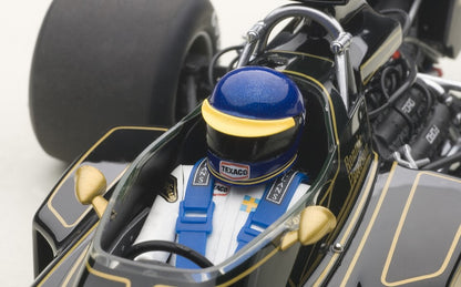 87330 AUTOart 1:18 Lotus 72E 1973 #2 Ronnie Peterson with Driver Figure