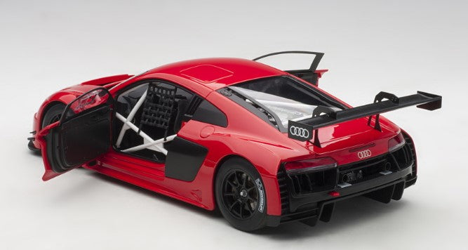 81601 AUTOart 1:18 Audi R8 LMS 2016 Red model car