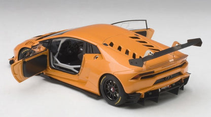 81558 AUTOart 1:18 Lamborghini Huracan LP620-2 Super Trofeo 2015 Pearl Orange