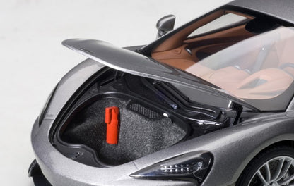 76043 AUTOart 1:18 McLaren 570S Silver model car