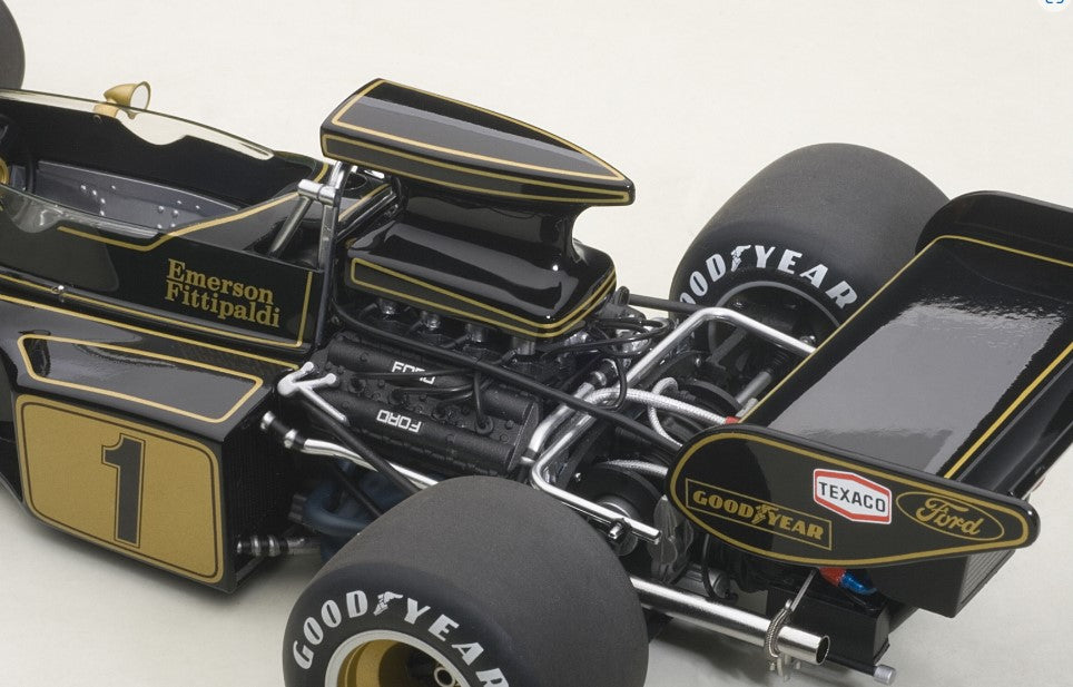 87327 AUTOart 1:18 Lotus 72E 1973 #1 Emerson Fittipaldi model car