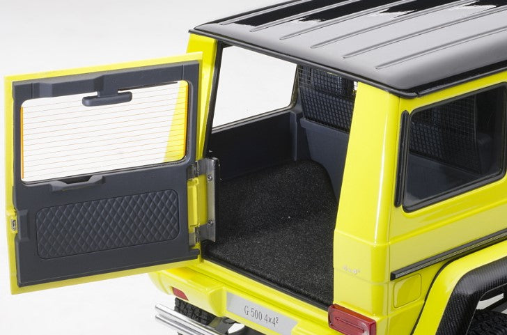 76319 AUTOart 1:18 Mercedes Benz G500 4x4 Yellow