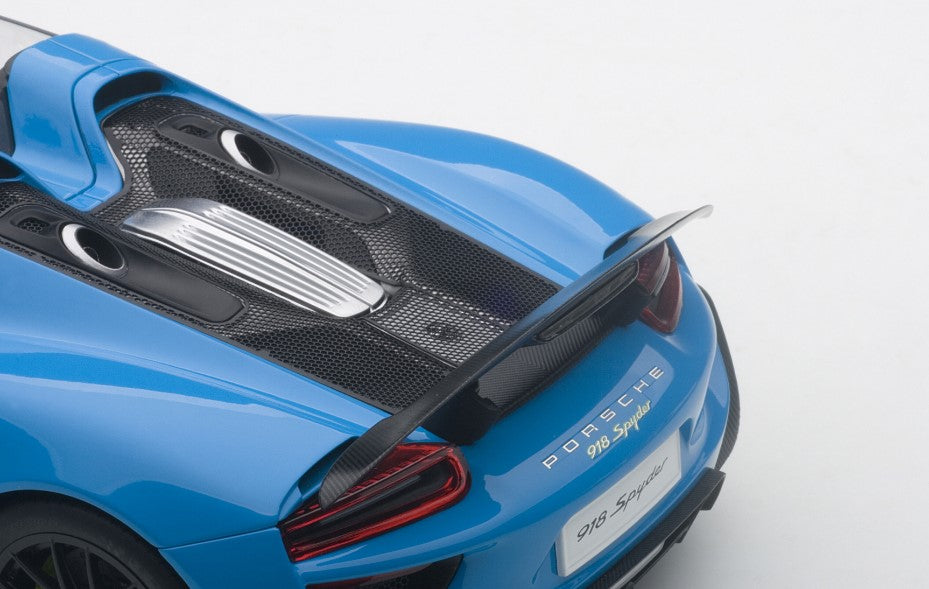 77924 AUTOart 1:18 Porsche 918 Spyder Byzac Package Light Blue