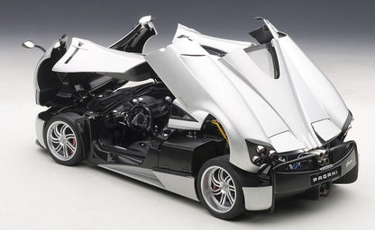 78266 AUTOart 1:18 Pagani Huayra Silver model car