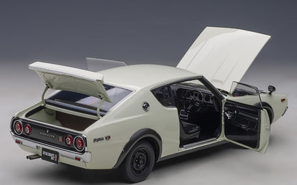 77472 AUTOart 1:18 Nissan Skyline 2000 GT-R (KPGC110) Kenmeri White