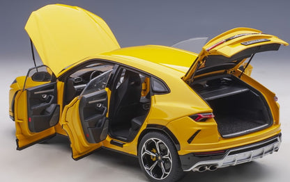 79163 AUTOart 1:18 Lamborghini Urus Yellow model car