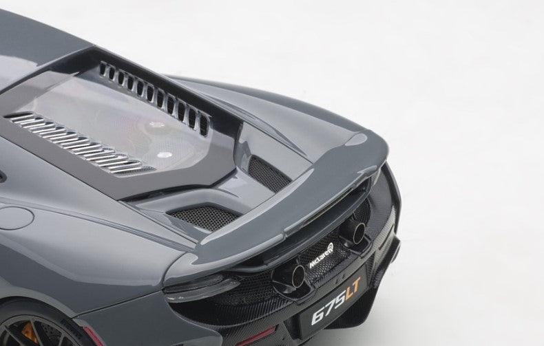 76047 AUTOart 1:18 McLaren 675 LT Gray model car