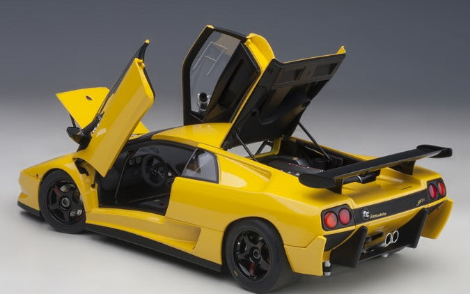 79147 AUTOart 1:18 Lamborghini Diablo SV-R Superfly Yellow