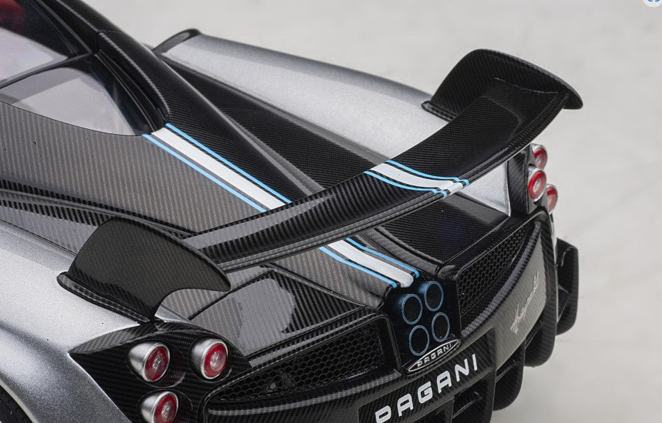 78278 AUTOart 1:18 Pagani Huayra BC Metallic Silver / Black Carbon model car