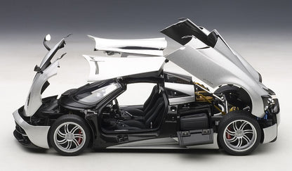 78266 AUTOart 1:18 Pagani Huayra Silver model car