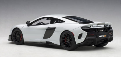 76046 AUTOart 1:18 McLaren 675 LT Metallic White model car