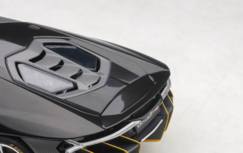 79114 AUTOart 1:18 Lamborghini Centenario Carbon Black/Yellow Accent model car