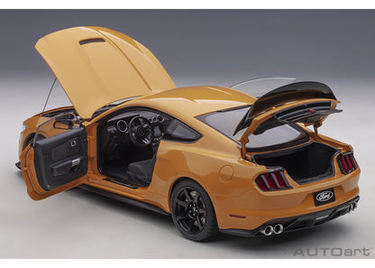 72929 AUTOart 1:18 Ford Shelby GT350R Metallic Orange model car