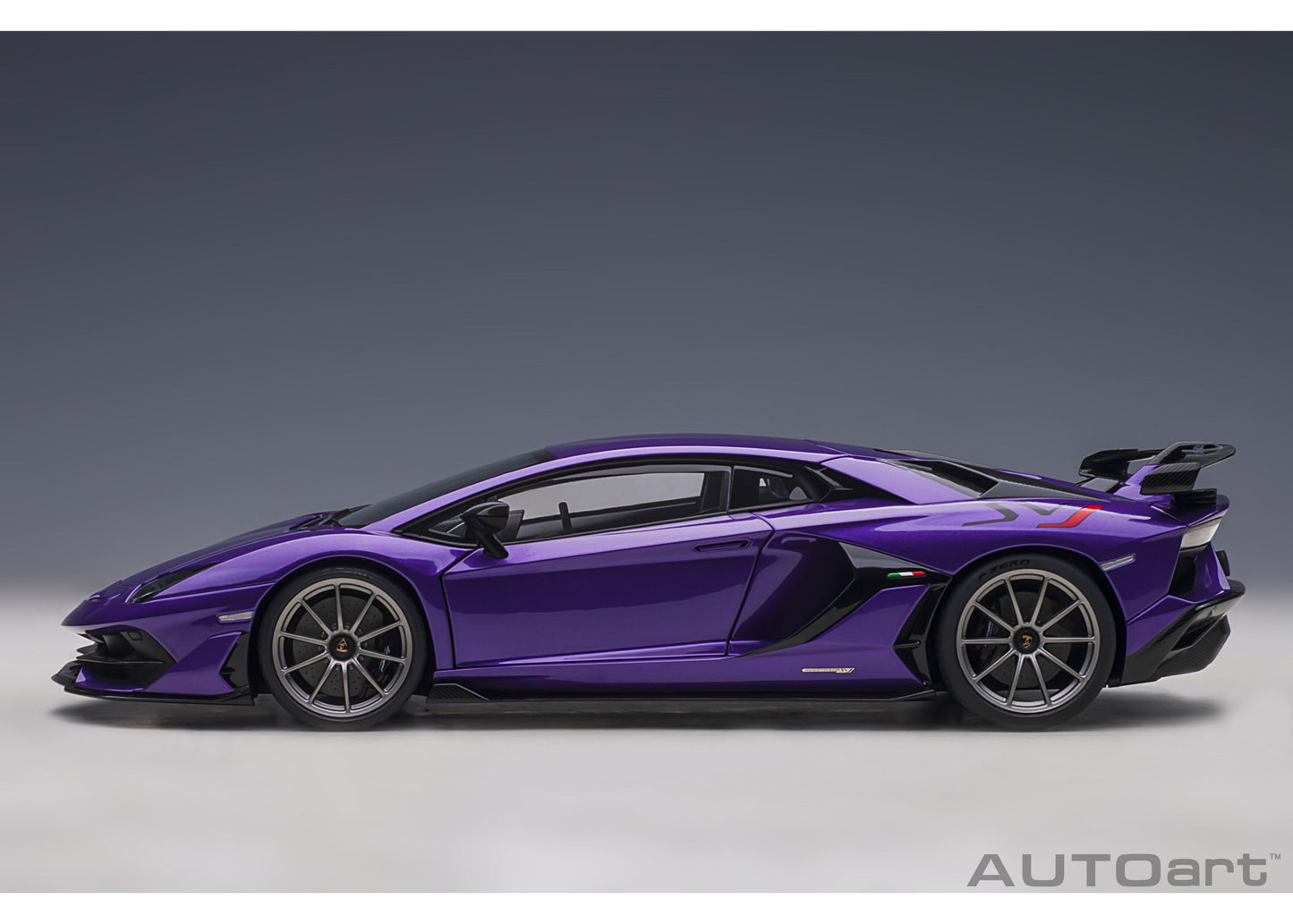 79179 AUTOart 1:18 Lamborghini Aventador SVJ Pearl Purple