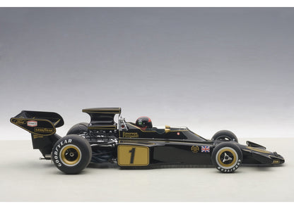 87328 AUTOart 1:18 Lotus 72E 1973 #1 Emerson Fittipaldi with Driver Figure