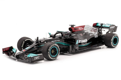 110210144 MINICHAMPS 1:18 Mercedes AMG Petronas F1 Team W12E Performance Lewis Hamilton Bahrain GP2021