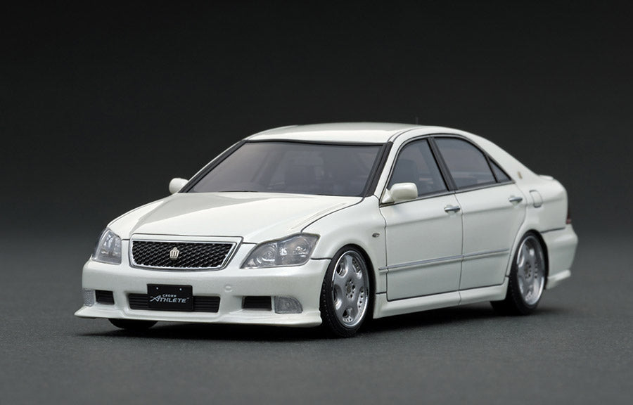 IG1504 ignition model 1:43 Toyota Crown GRS180 3.5 Athlete Pearl White